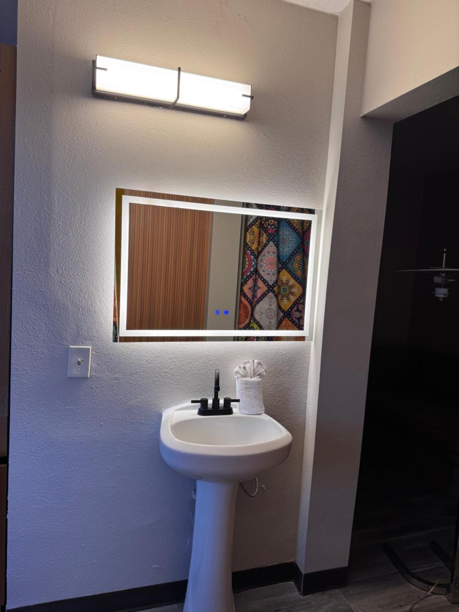 Midtown Hotel 2*