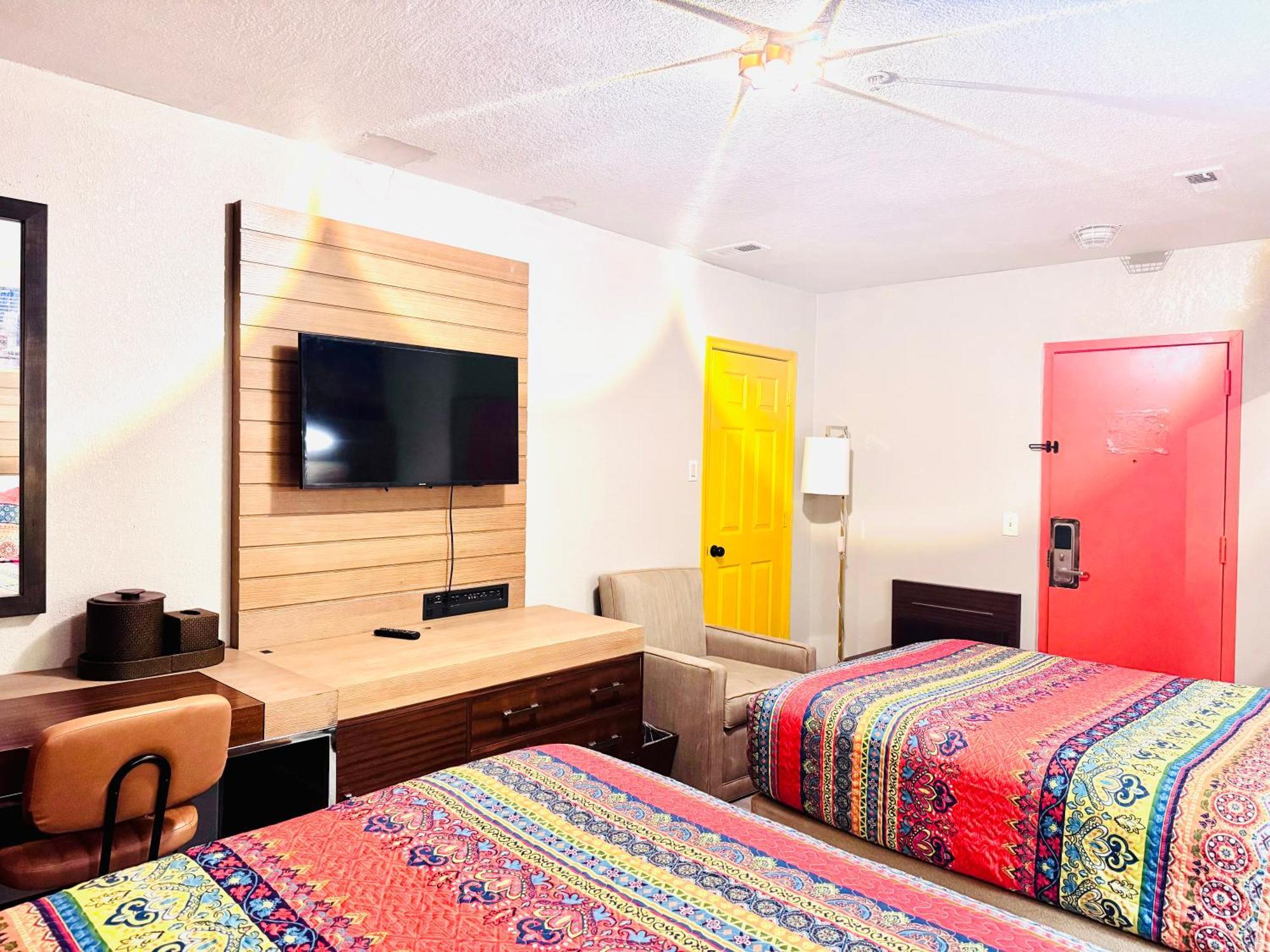 Midtown Hotel